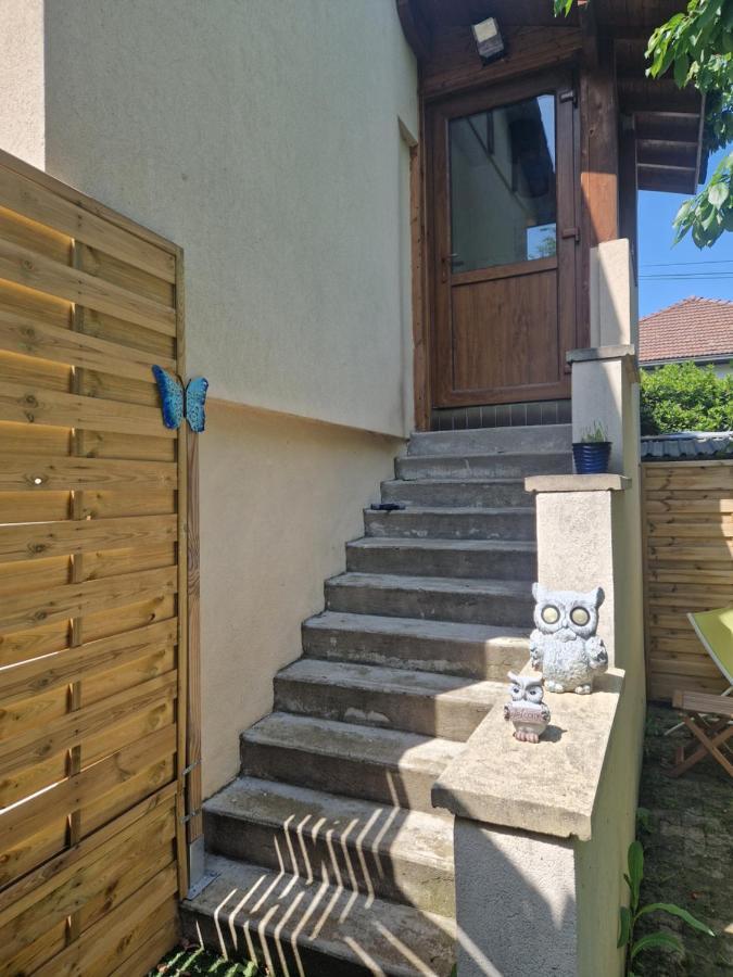 Appartement Independant Dans Maison Avec Jardinet, Au Calme Sérézin-du-Rhône Extérieur photo