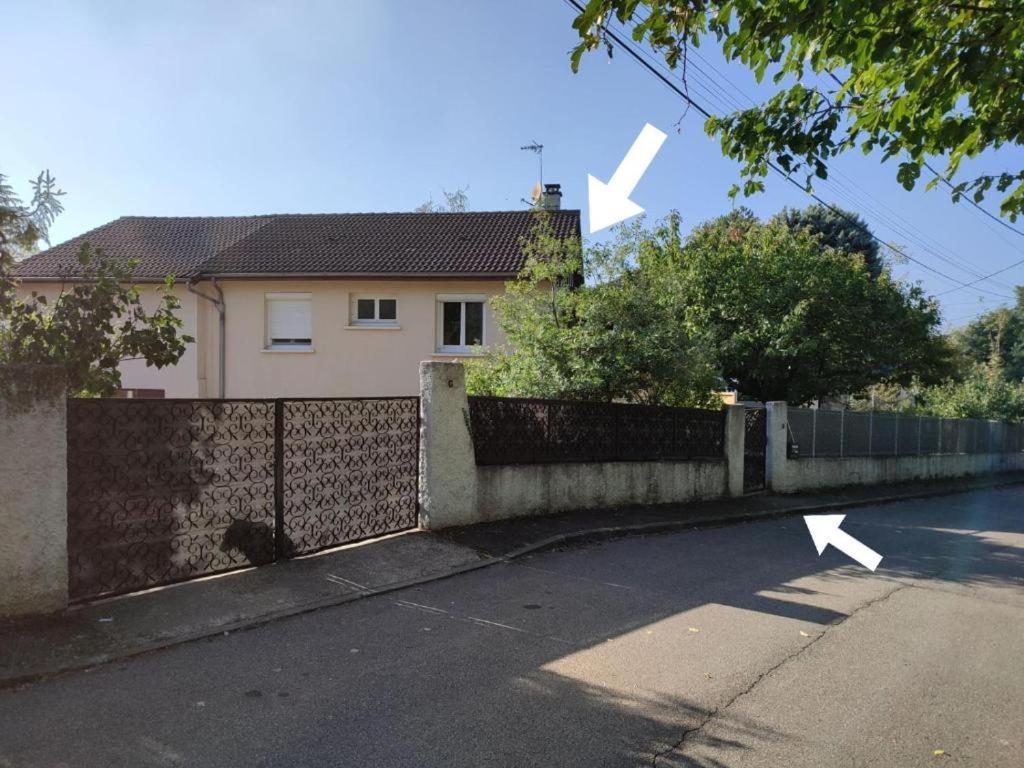 Appartement Independant Dans Maison Avec Jardinet, Au Calme Sérézin-du-Rhône Extérieur photo